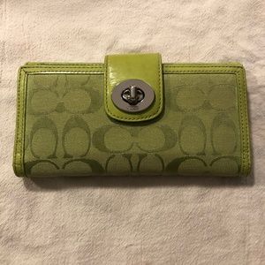 Coach: Green Leather Wallet
